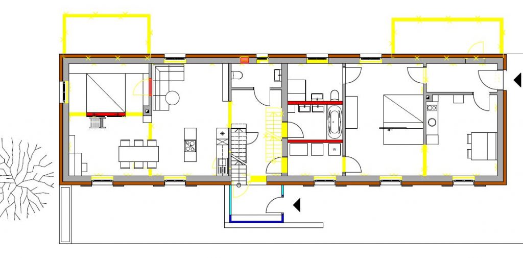 Grundriss mit Darstellung von Bestand (grau), Abbruch (gelb) und neuen Bauteilen (rot, braun, blau, etc.)